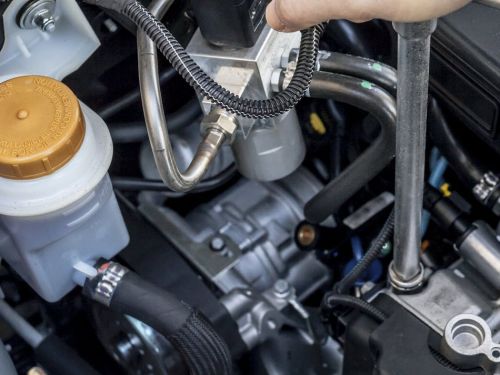 Auto Repair Man Sues Cust…